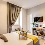 Gasthuis The Club Navona 4*