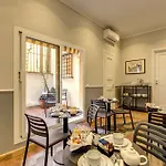 The Club Navona 4*