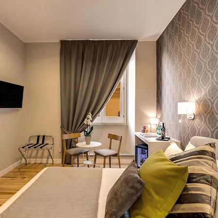 The Club Navona 4*